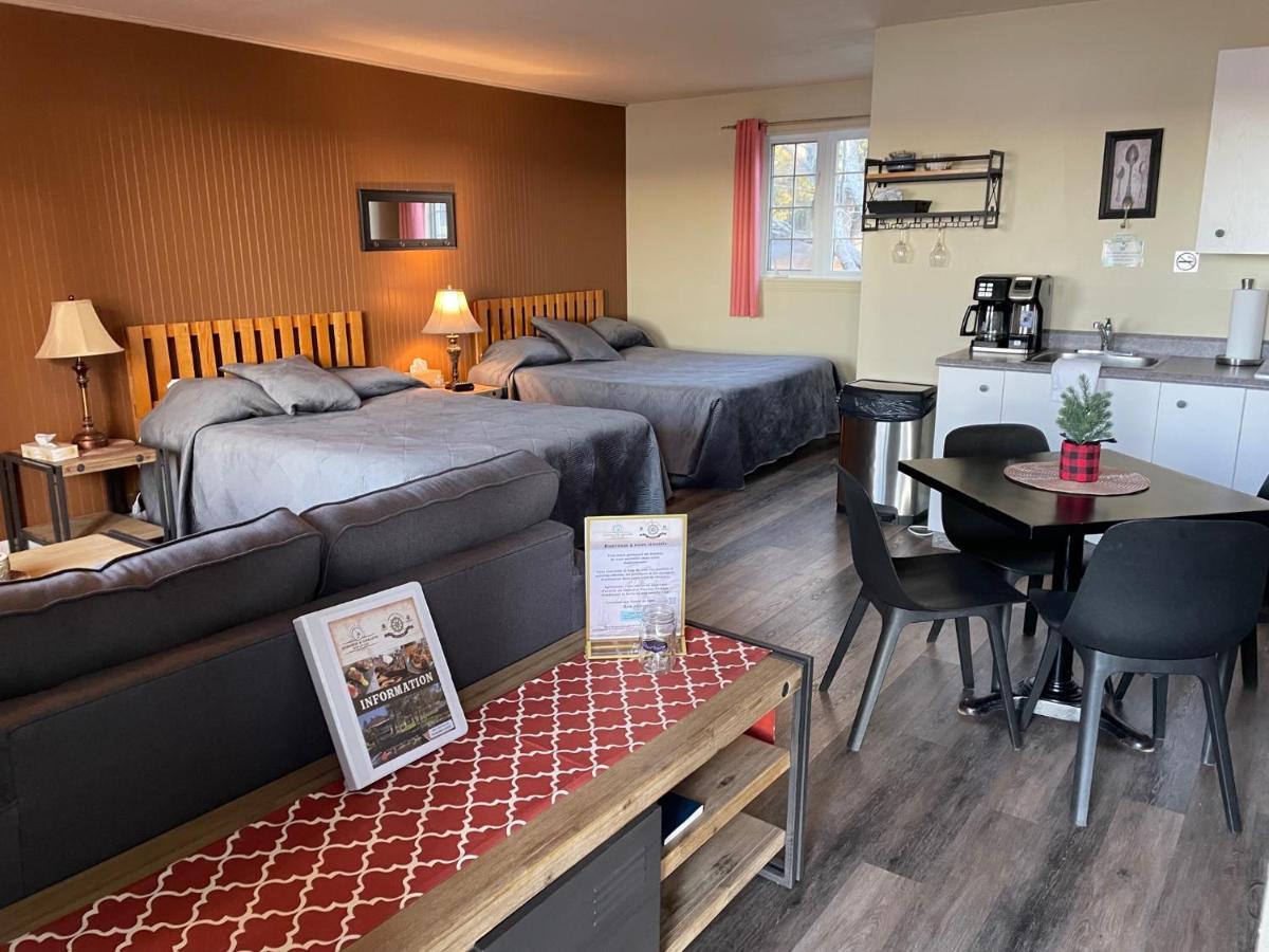 Auberge et Chalets sur le Lac Lac-Mégantic Extérieur photo