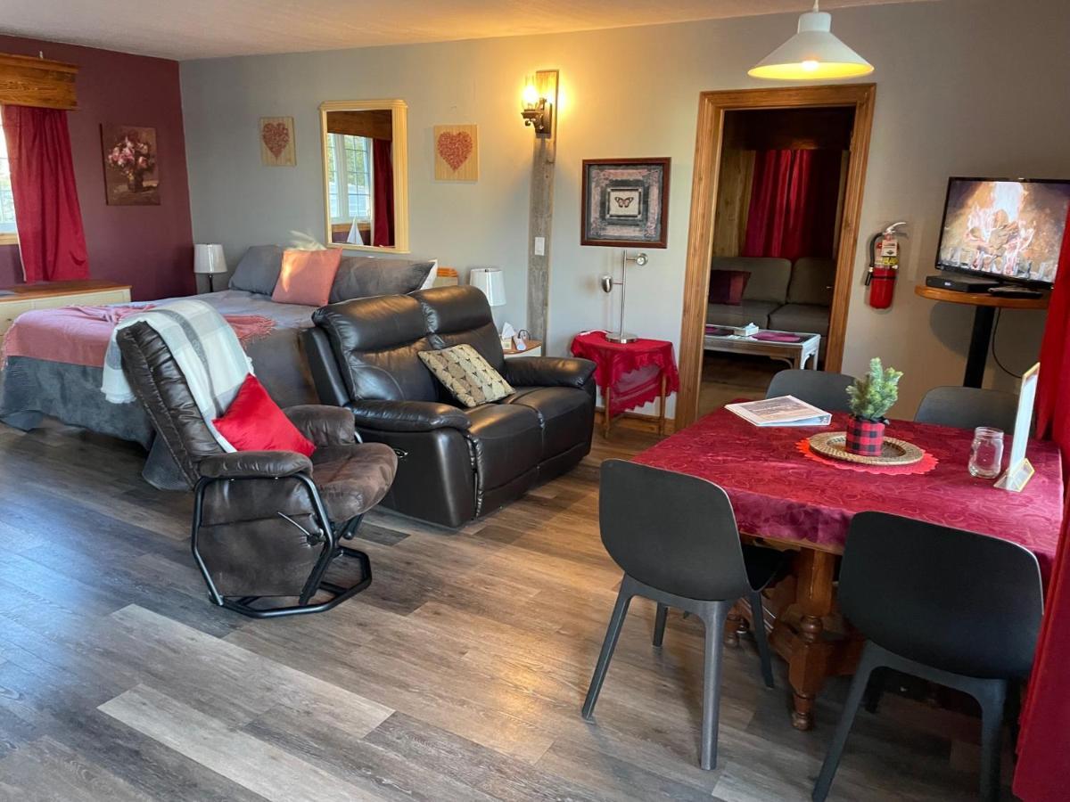 Auberge et Chalets sur le Lac Lac-Mégantic Extérieur photo